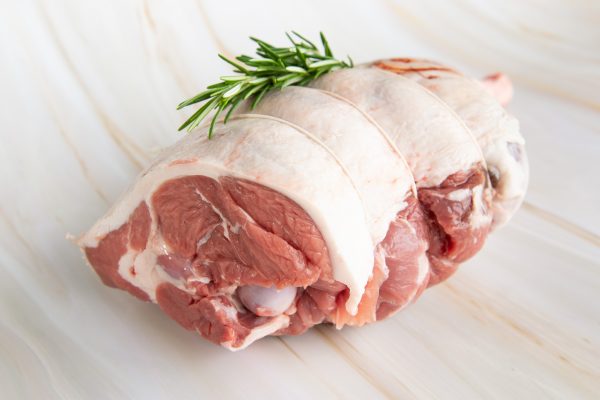 Half Leg of Lamb (Bone In) (1kg)